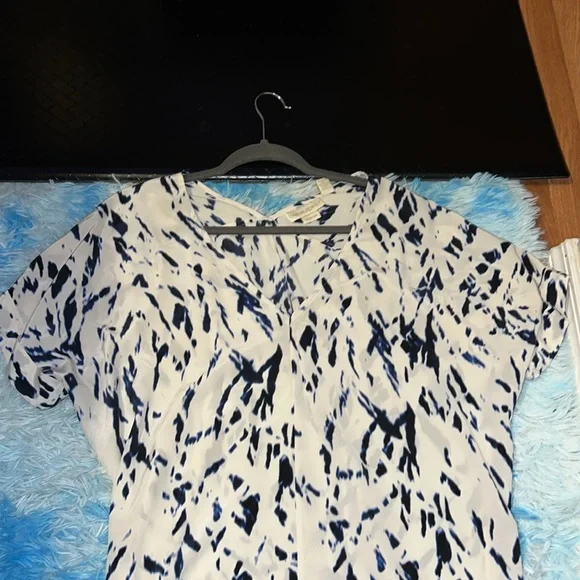 Cynthia rowley 100 % silk medium blouse - Picture 3 of 9